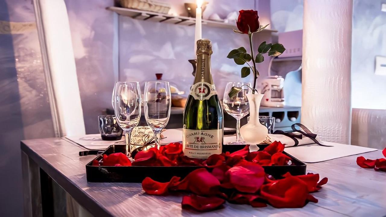 Bed and Breakfast Il Nido D'Amore - Lorenzana Colombaie Екстер'єр фото