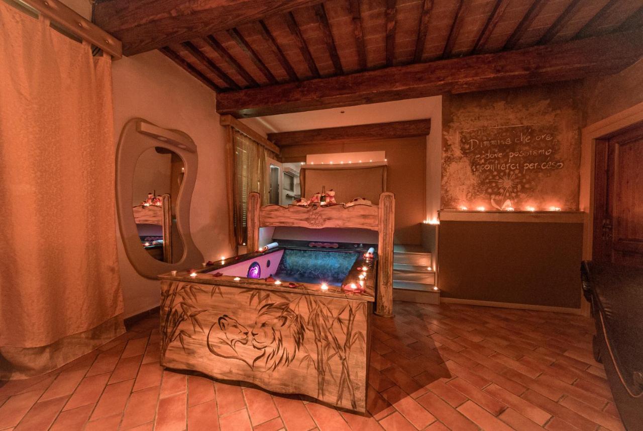 Bed and Breakfast Il Nido D'Amore - Lorenzana Colombaie Екстер'єр фото