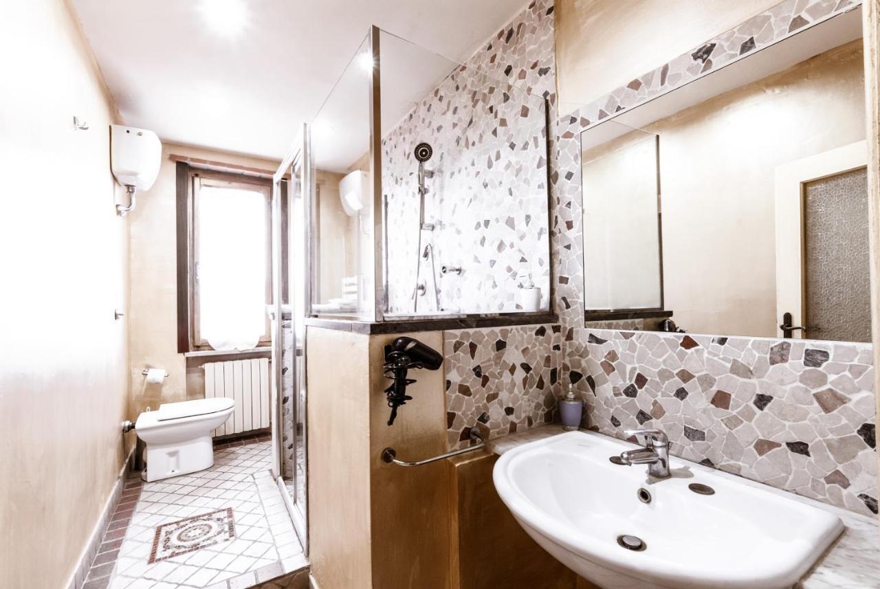 Bed and Breakfast Il Nido D'Amore - Lorenzana Colombaie Екстер'єр фото
