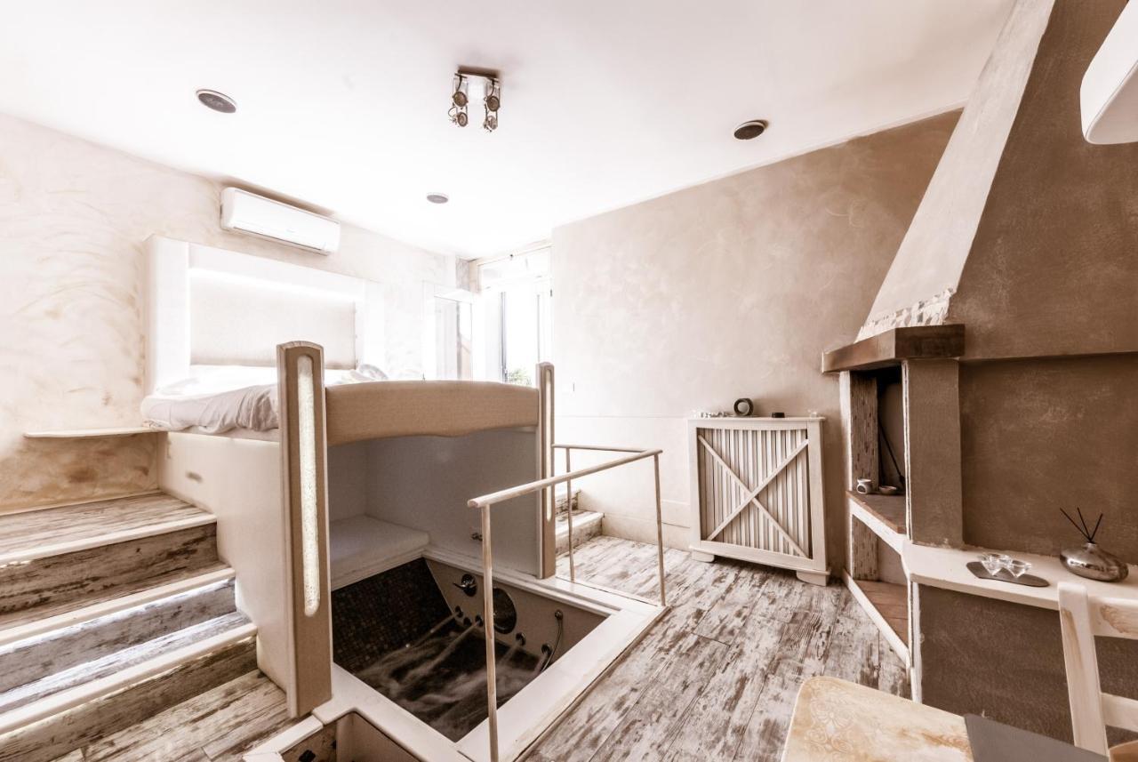 Bed and Breakfast Il Nido D'Amore - Lorenzana Colombaie Екстер'єр фото