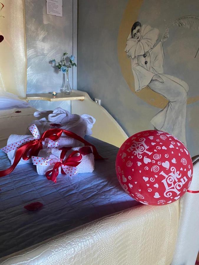 Bed and Breakfast Il Nido D'Amore - Lorenzana Colombaie Екстер'єр фото