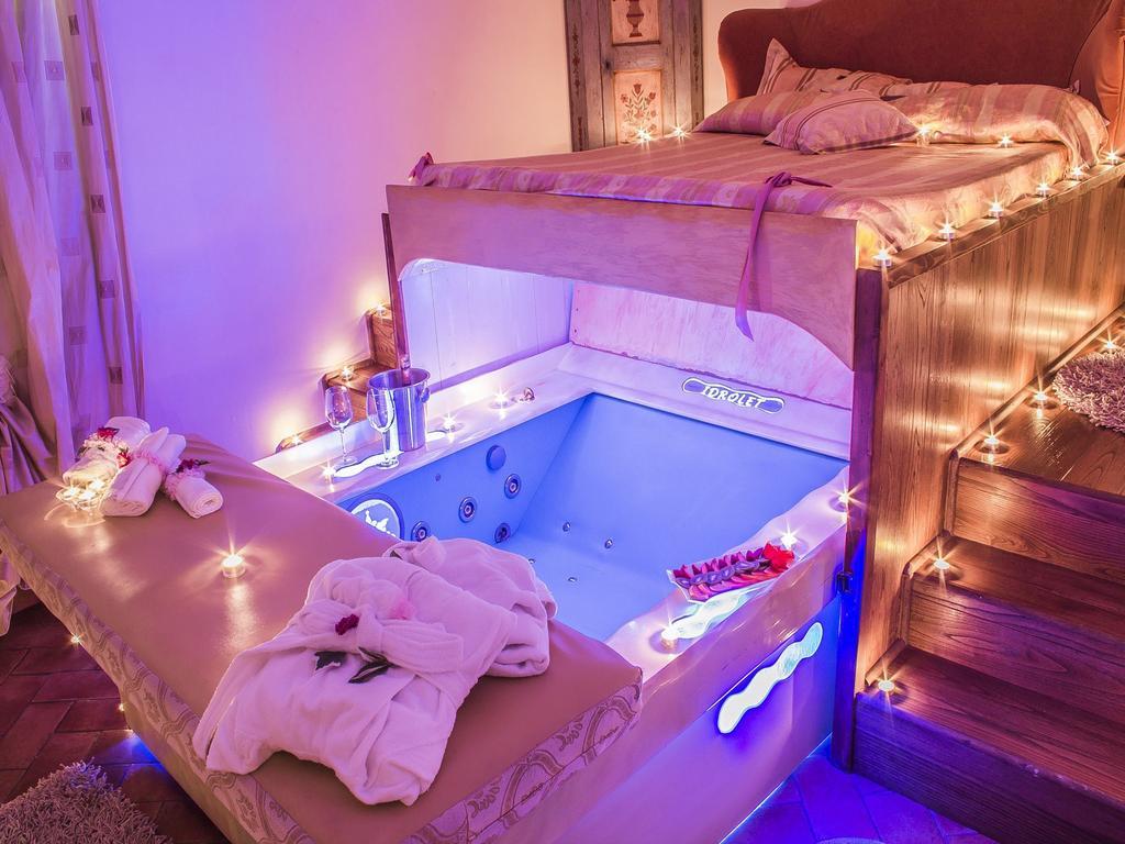 Bed and Breakfast Il Nido D'Amore - Lorenzana Colombaie Екстер'єр фото