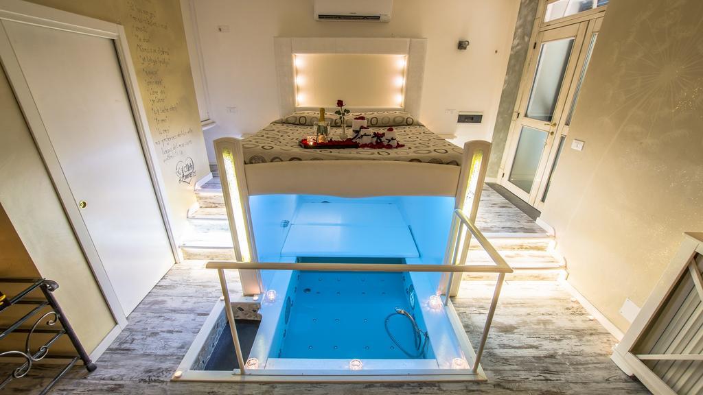 Bed and Breakfast Il Nido D'Amore - Lorenzana Colombaie Екстер'єр фото
